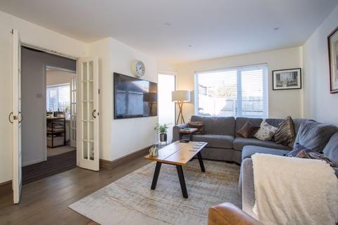 16 Bittern Way, Penarth, CF64 5FS