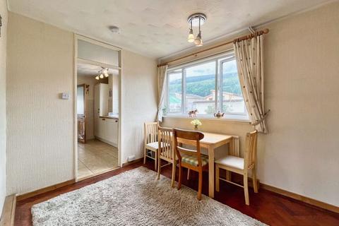 21 Ynysfach Avenue, Resolven, Neath, SA11 4LH