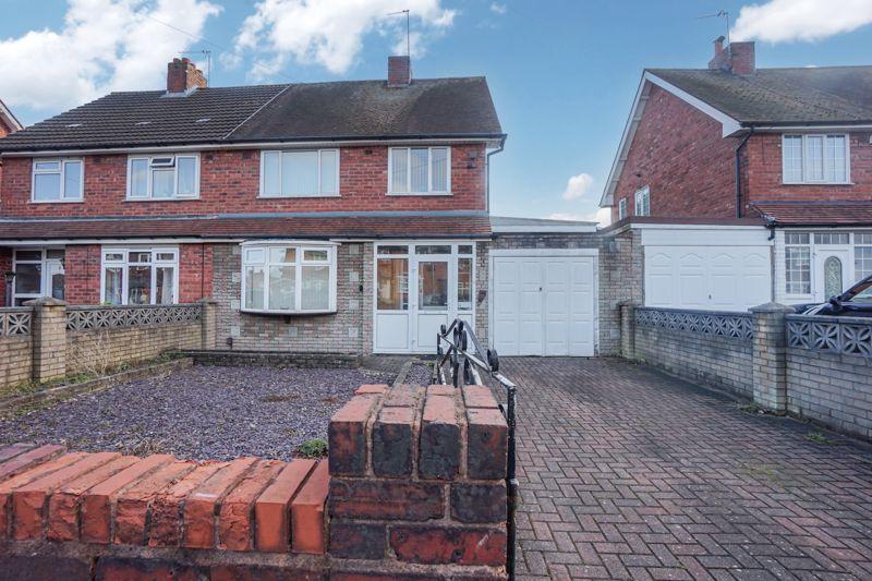 Arthur Road, Tipton 3 bed semidetached house £190,000