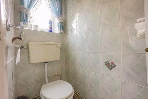 82 Arthur Road, Tipton, DY4 0NW