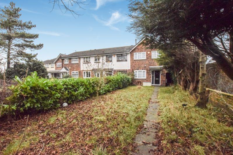 Victoria Road, Runcorn 3 bed end of terrace house £135,000