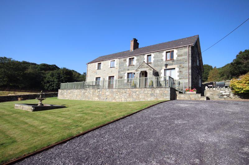 Llechwedd, Conwy 5 bed detached house £750,000