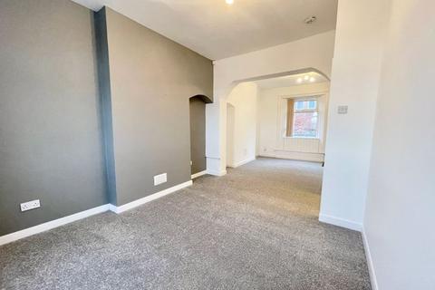 2 bedroom terraced house to rent, Fullerton Place, Gateshead NE9