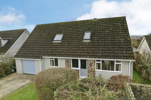 7 School Walk, Wadebridge, PL27 6DY