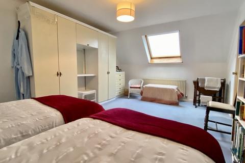 7 School Walk, Wadebridge, PL27 6DY