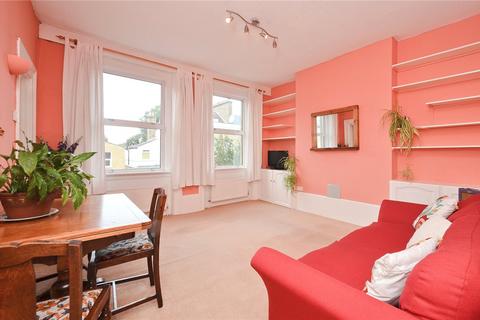 3 bedroom apartment to rent, Bedford Road, London, N15