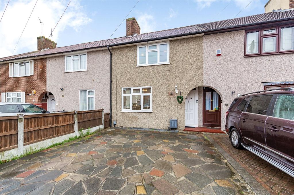Cartwright Road, Dagenham, RM9 3 bed terraced house £375,000