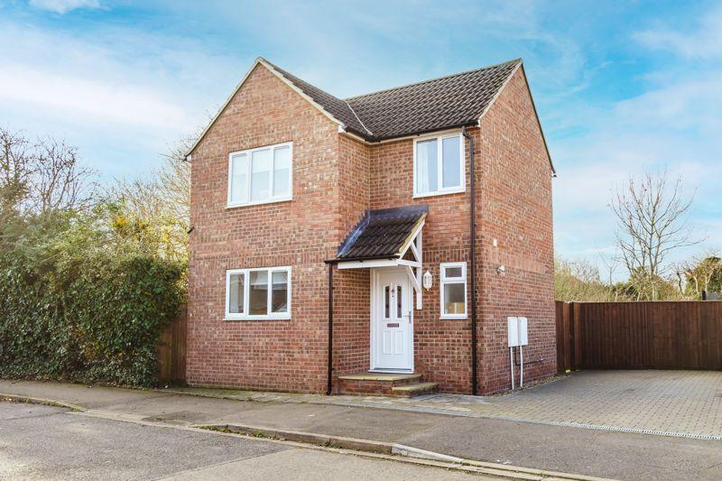 Gainsborough Green, Abingdon 2 bed detached house £300,000