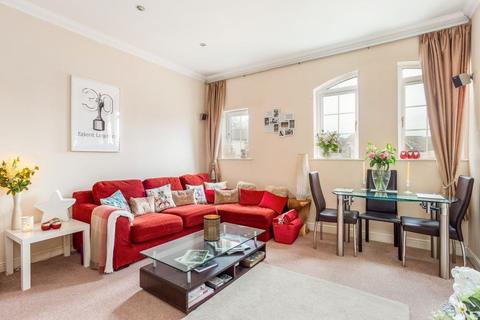 2 bedroom apartment for sale - Knights Place, St. Leonards Road, Windsor, Berkshire, SL4