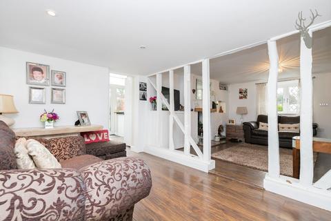 1, Rosemary Cottages Epping Road, Waltham Abbey, EN9 2DL