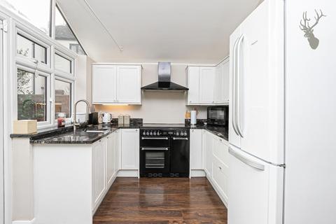 1, Rosemary Cottages Epping Road, Waltham Abbey, EN9 2DL