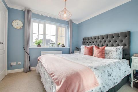 23 Hayfield, Stevenage, SG2 7JP