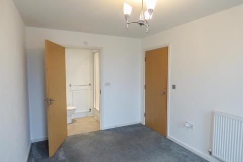 37 Springhead Parkway, Northfleet, Gravesend, DA11 8AD