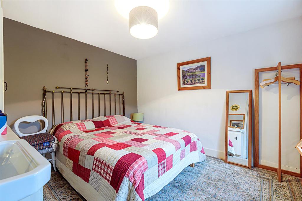 Bedroom 3.jpg