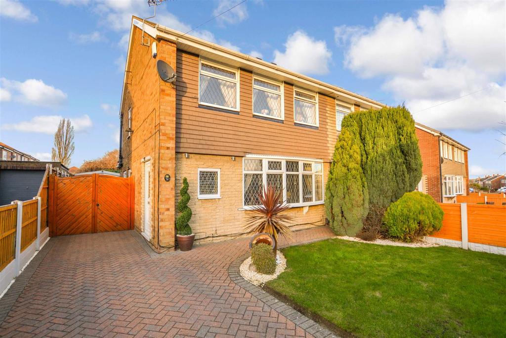 Birchwood Road, Scunthorpe 3 bed semidetached house £184,950