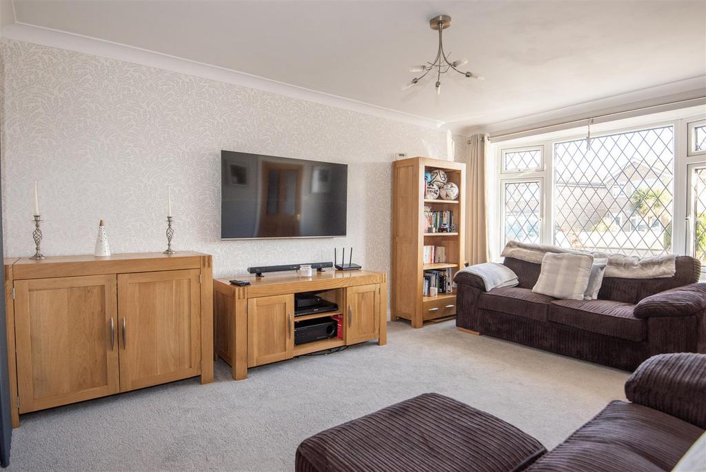 Ryemoor Road, Haxby, York 3 bed detached house £375,000