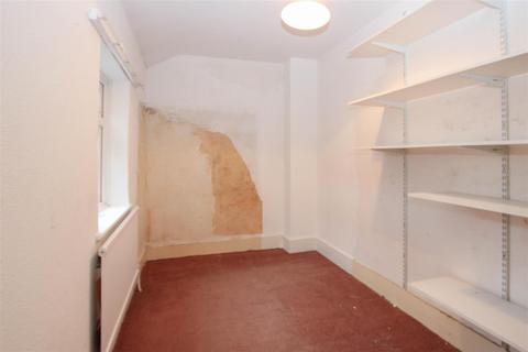 6 Hammonds Lane, Great Warley, Brentwood, CM13 3AQ