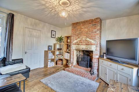 107 Broadway, Horsforth, Leeds, LS18 4HL