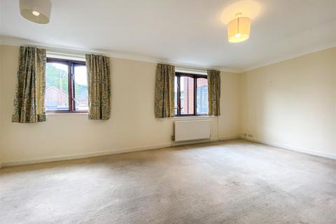 2 bedroom flat for sale, 1 Sandford Court, Church Stretton, Shropshire