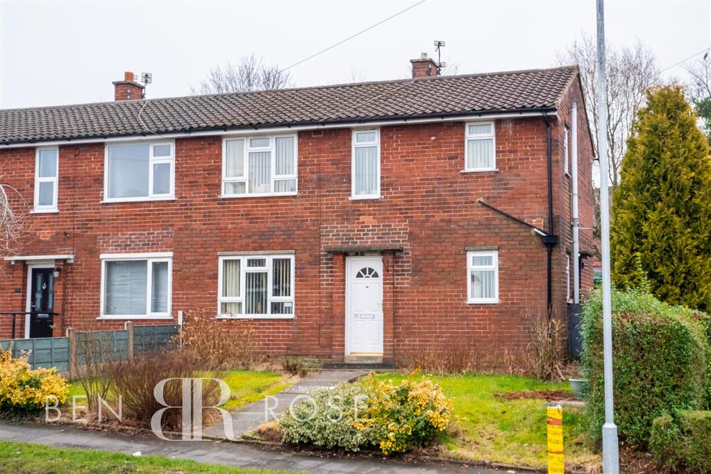 Chester Place, Adlington, Chorley 3 bed semidetached house £154,995