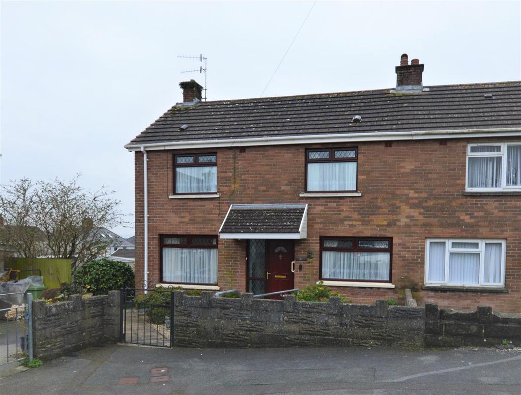 Bryngwyn Bach, Dafen, Llanelli 3 bed semidetached house £120,000