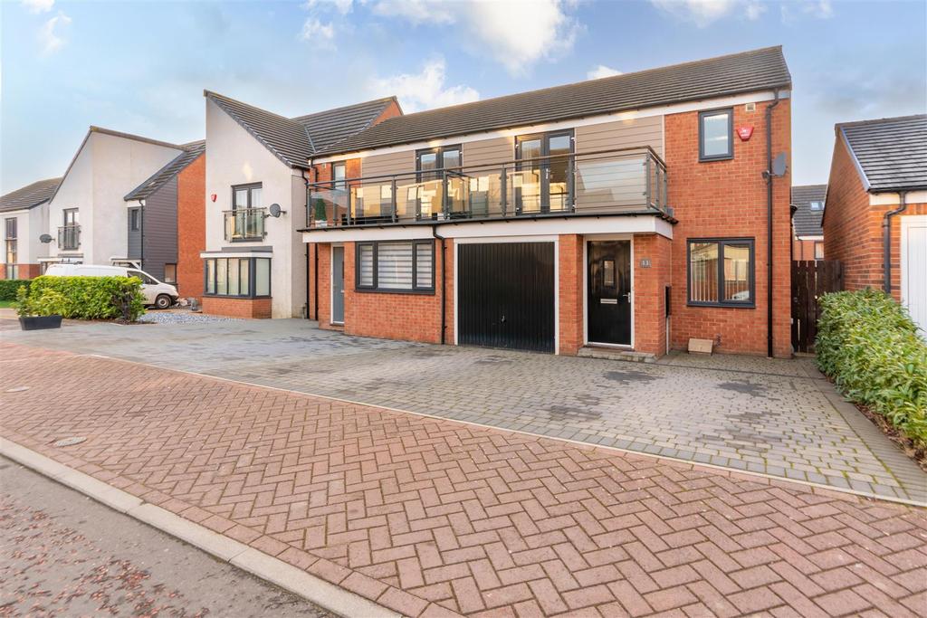 Bowden Close, Great Park, NE13 3 bed semidetached house £230,000