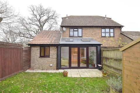3 Sumner Close, Rolvenden, Cranbrook, TN17 4NW