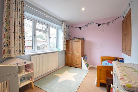 3 Sumner Close, Rolvenden, Cranbrook, TN17 4NW
