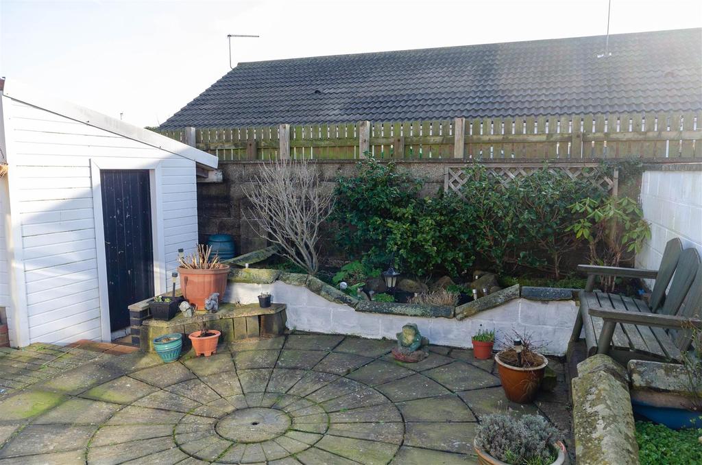 Lee Avenue, Withernsea 2 bed semidetached bungalow £130,000