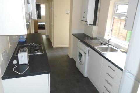 5 bedroom house to rent - 24 Luton Road, B29 7BN