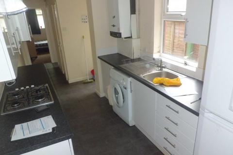 5 bedroom house to rent - 24 Luton Road, B29 7BN