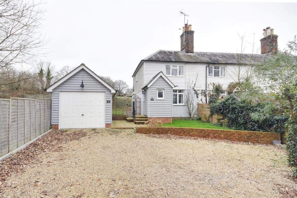 Rye Road, Hawkhurst 2 bed end of terrace house £390,000