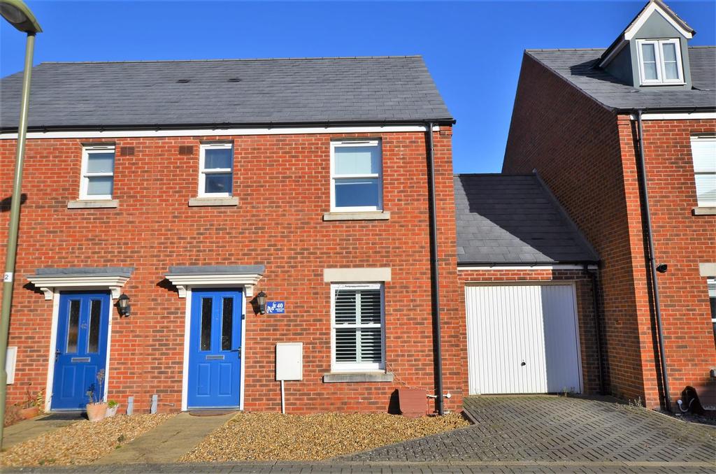 Kempton Close, Bicester 3 bed semidetached house £385,000