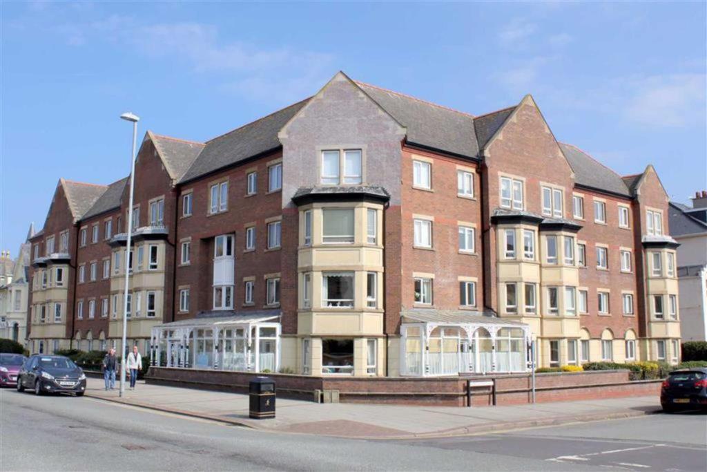 Gloddaeth Street, Llandudno 2 bed retirement property £144,500