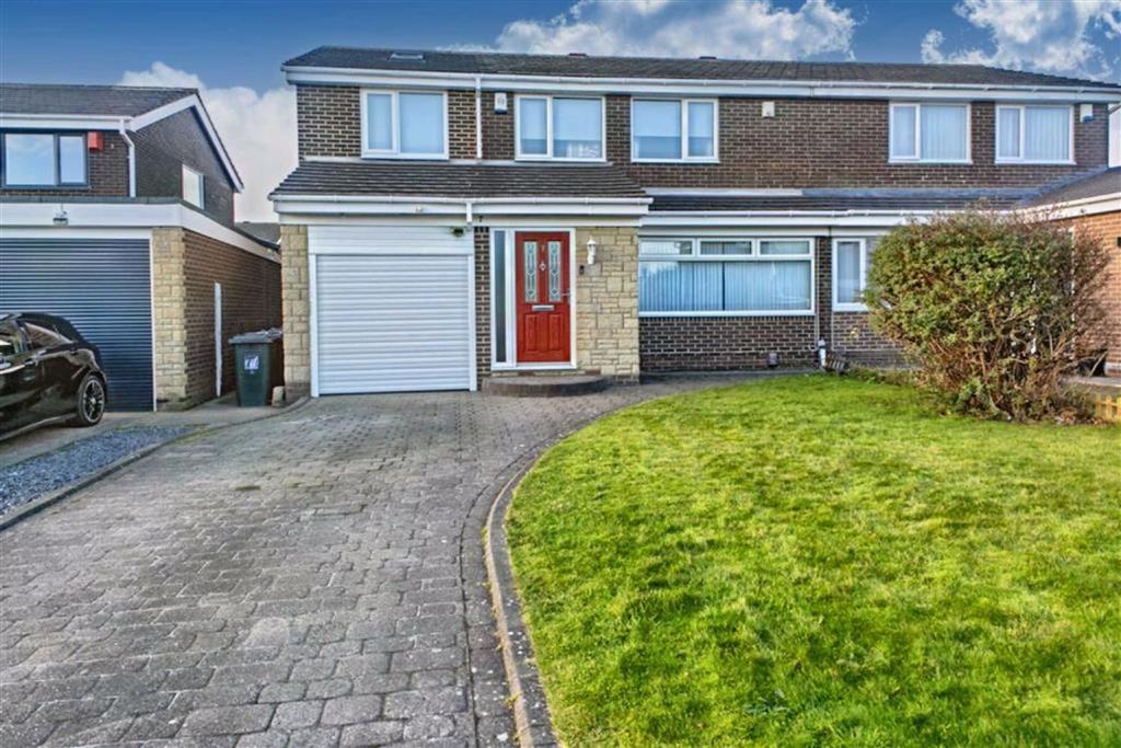 Moffat Close, North Shields 4 bed semidetached house £270,000