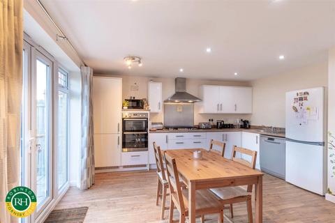 15 Elter Drive, Doncaster, DN4 5PG