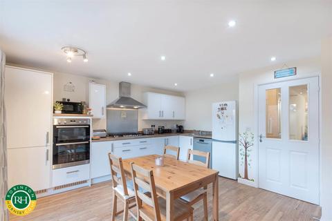 15 Elter Drive, Doncaster, DN4 5PG