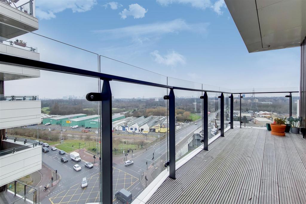 4 Balcony-1.jpg