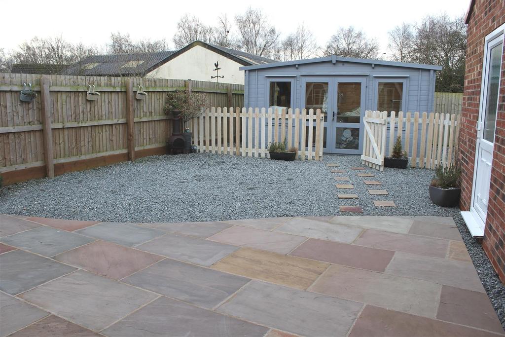 Oak Road, Market Weighton, York 4 bed detached house £295,000