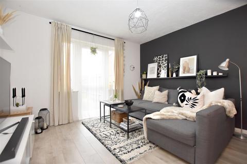 14 Lapwing Way, Abbots Langley, WD5 0GG
