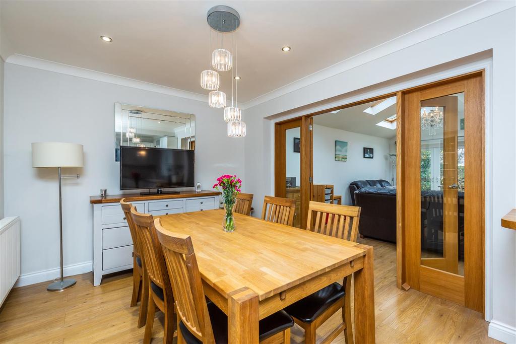 18 Manor Rise, Reepham, LN3 4 GA-17.jpg