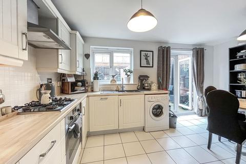 4 bedroom townhouse for sale - Chillerton Way, Wingate, Durham, TS28 5DY