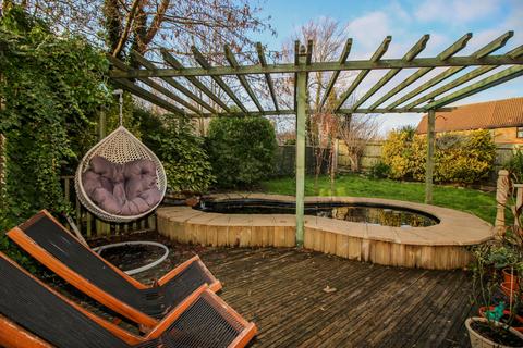2 Carroll Close, Halling, Rochester, ME2 1PA