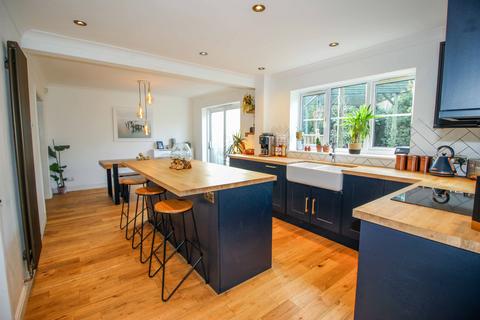 2 Carroll Close, Halling, Rochester, ME2 1PA