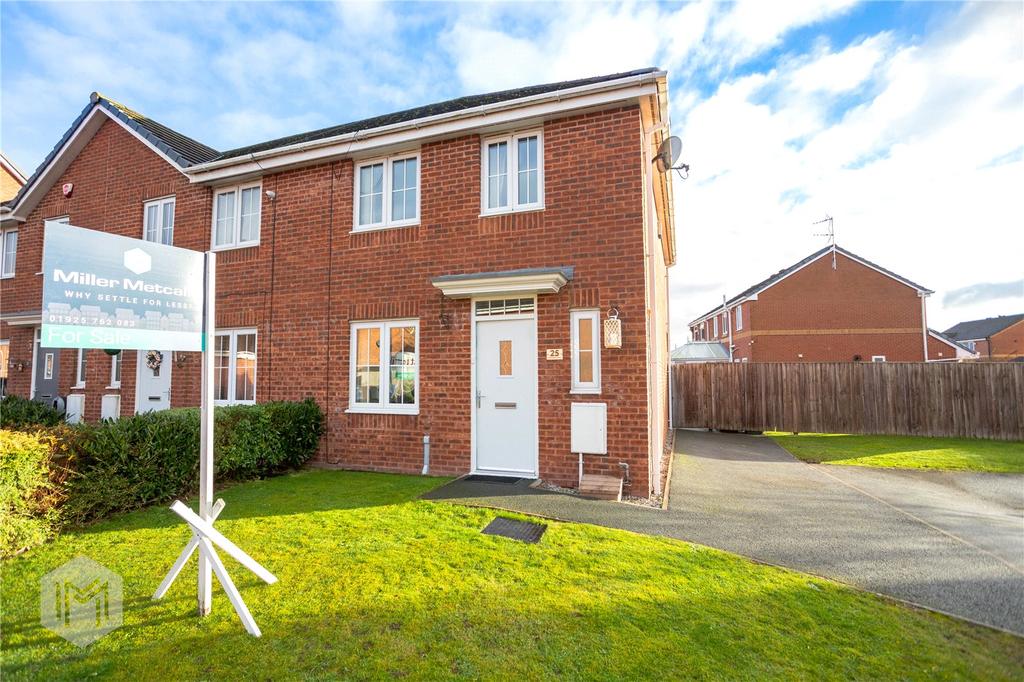 Wintergreen Close, Leigh, Greater Manchester, WN7 3 bed terraced house