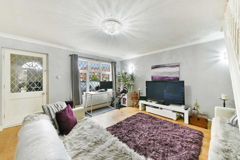 3 bedroom end of terrace house for sale, Bracken End, Isleworth