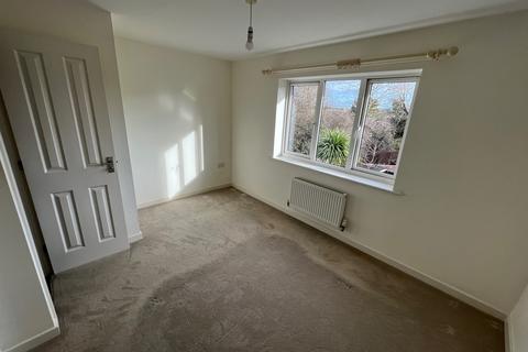 2 bedroom terraced house to rent, Brickfield Close, Newport, Isle Of Wight, PO30