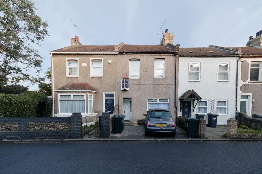 High Street, DA10 1 bed flat £1,100 pcm (£254 pw)