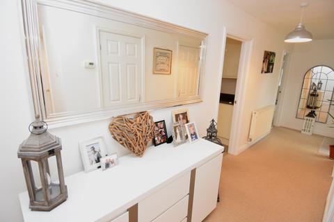 24 Westfield Close, Durrington, Salisbury, SP4 8BY