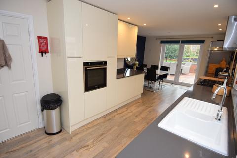 24 Westfield Close, Durrington, Salisbury, SP4 8BY